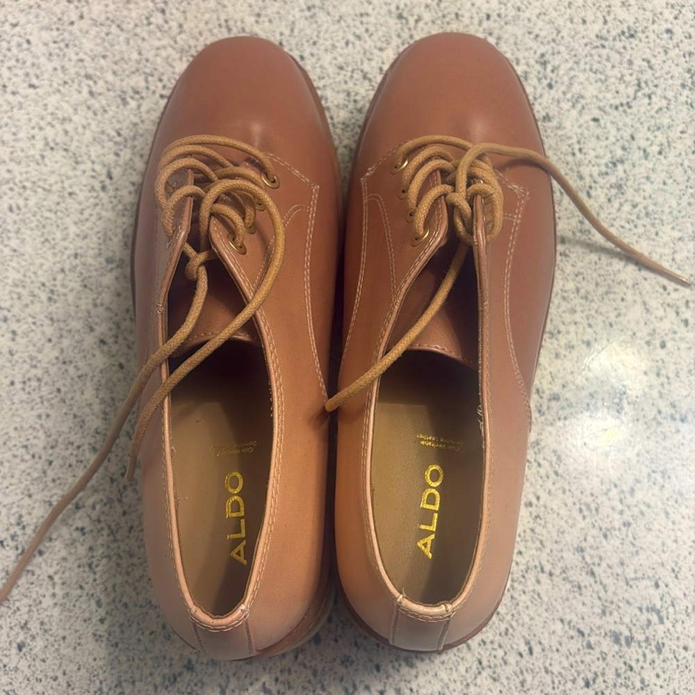 Aldo shoe brown size 9